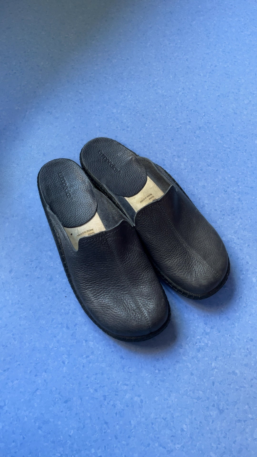Nordstrom Black Leather House Slippers - Slip On Comfort Shoes