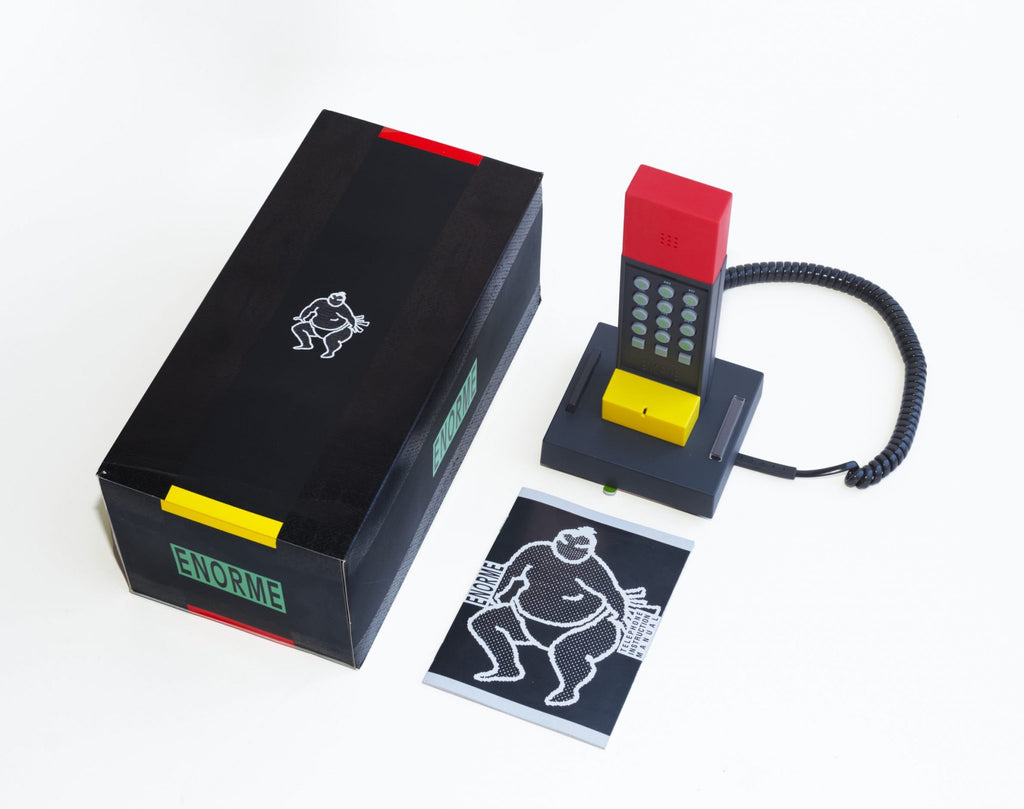 Enorme Telephone 1985