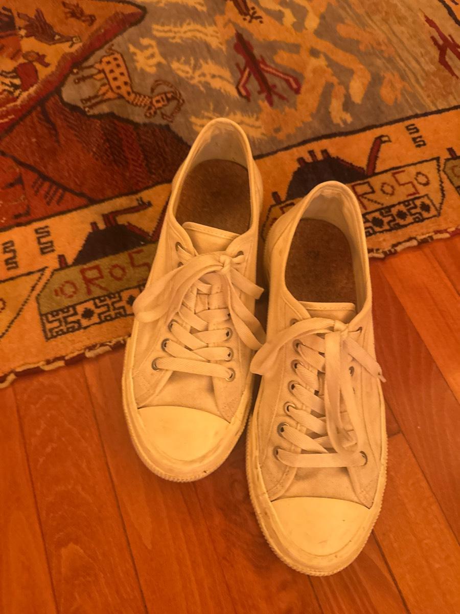 White Canvas High Top Sneakers Generic Brand