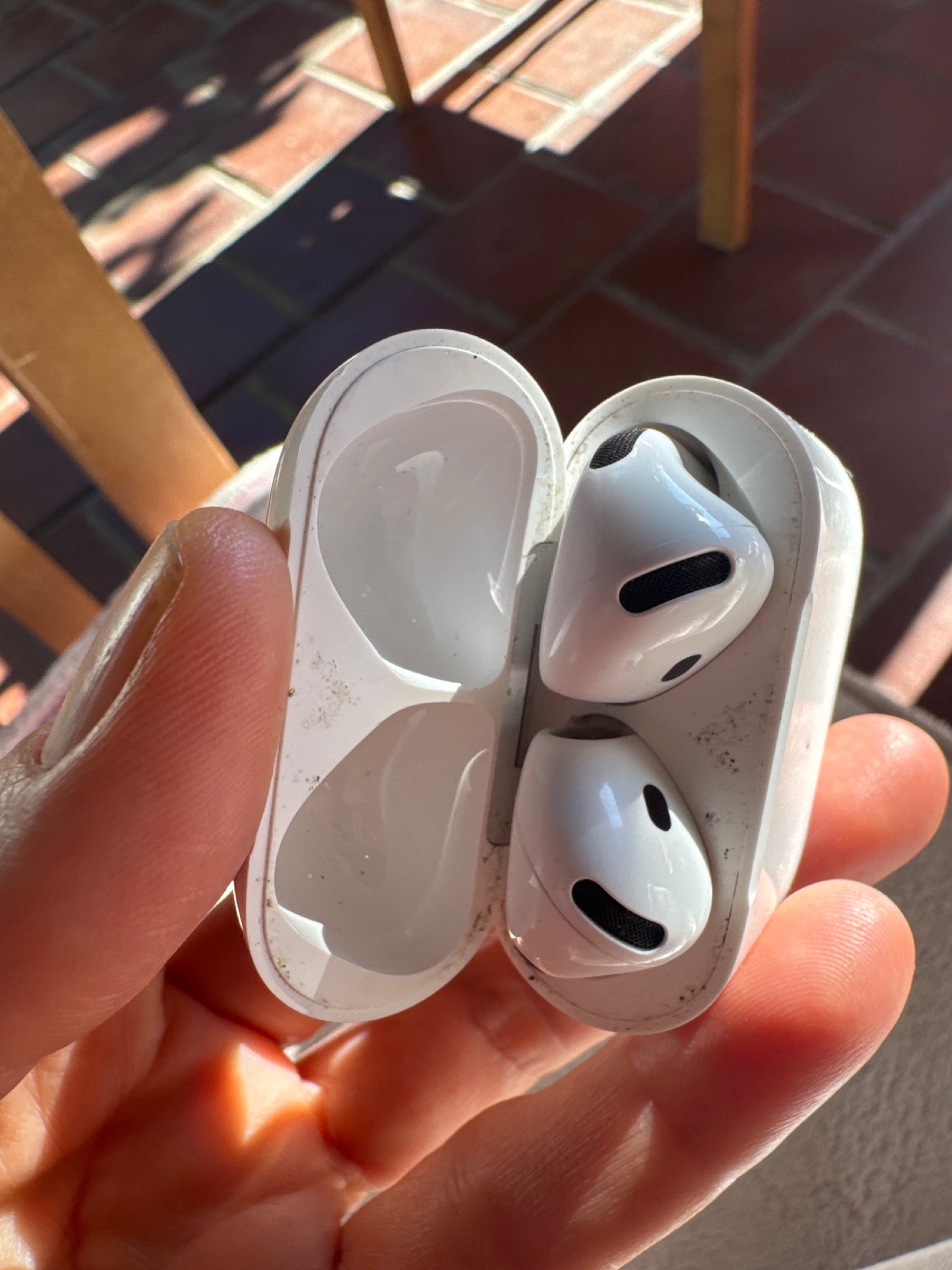 Apple AirPods Pro 2nd Gen - No Charger